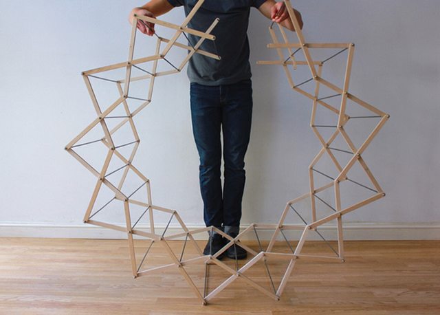 Clothes Horse 折叠式晾衣架收纳方便，解决小空间晾衣难题