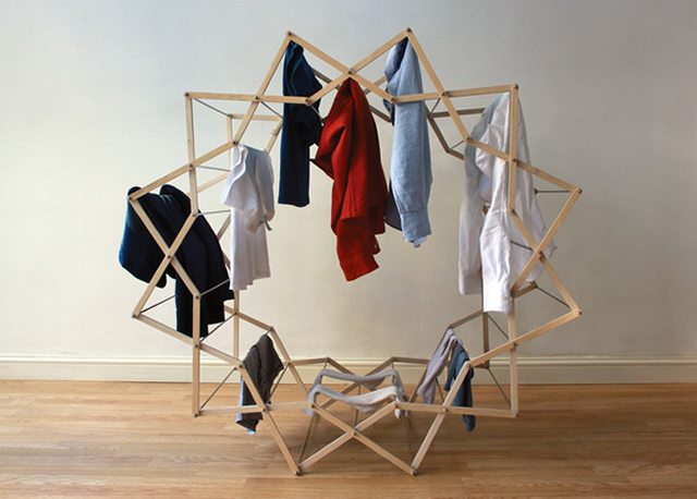 Clothes Horse 折叠式晾衣架收纳方便，解决小空间晾衣难题