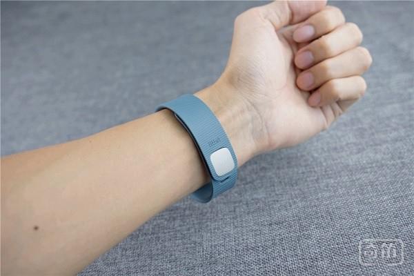 高大上Fitbit Charge智能运动手环-深入评测